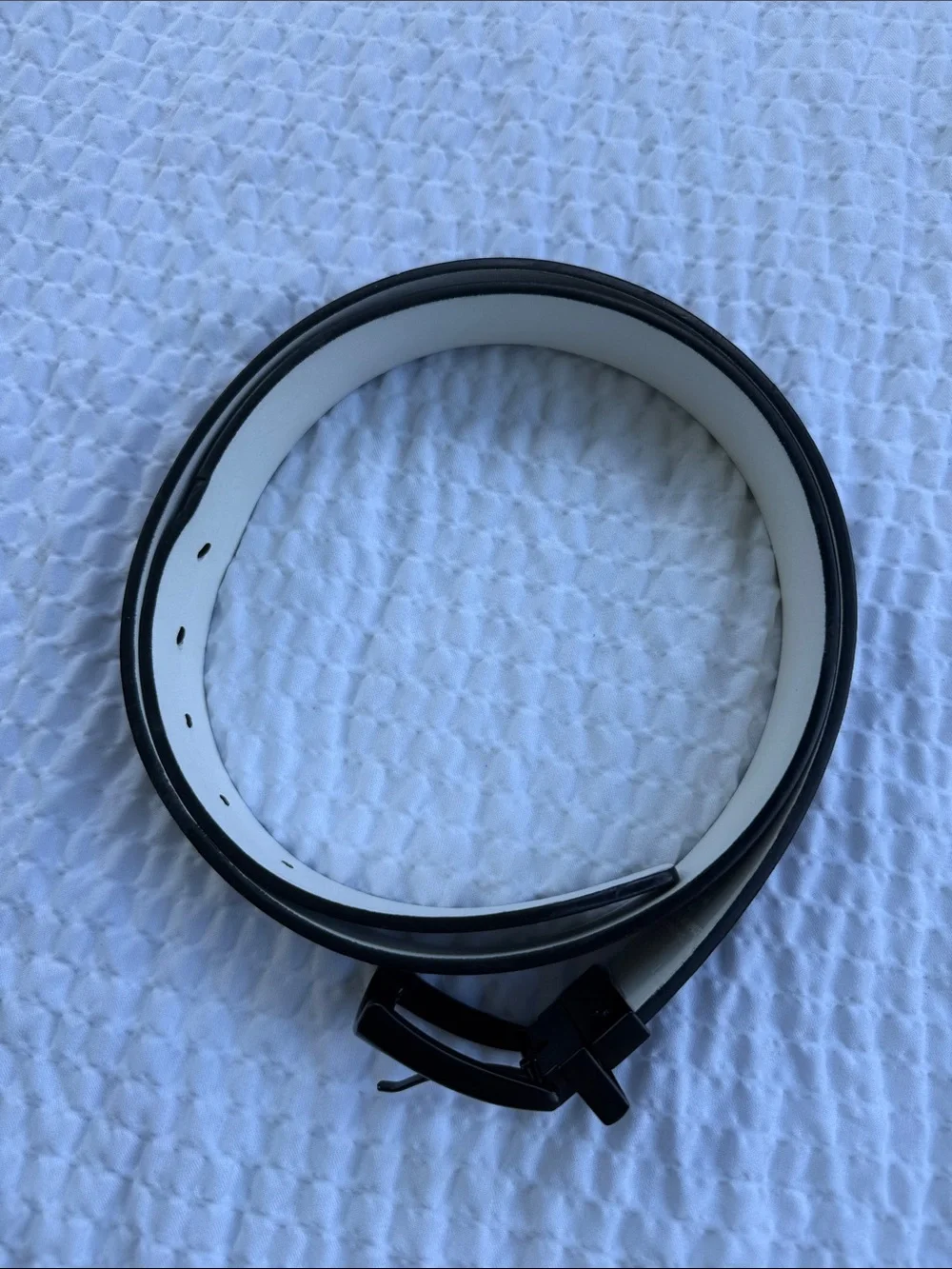Nike Black Textured Belt with White Interior and Gloss Buckle